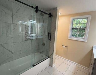 1414 Sycamore Drive Nw - Photo Thumbnail 16
