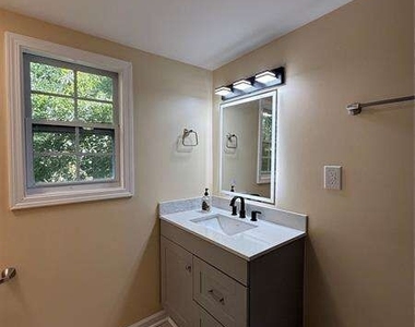 1414 Sycamore Drive Nw - Photo Thumbnail 19