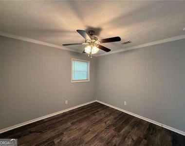 1414 Sycamore Drive Nw - Photo Thumbnail 15