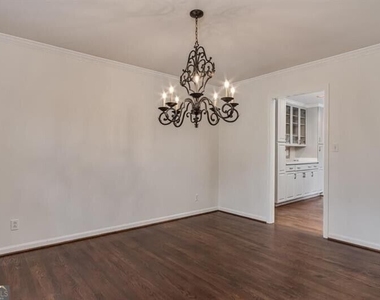 4601 Club Circle Ne - Photo Thumbnail 9