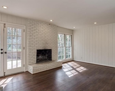 4601 Club Circle Ne - Photo Thumbnail 22