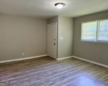 2967 Jones Street - Photo Thumbnail 2