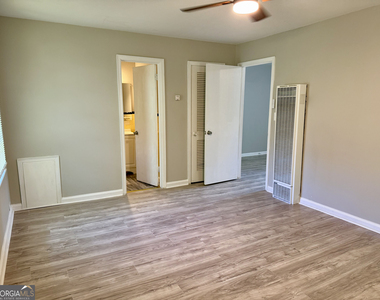 2967 Jones Street - Photo Thumbnail 6