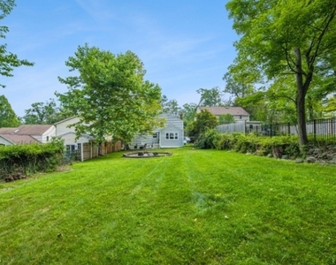 47 W Lawn Rd - Photo Thumbnail 35