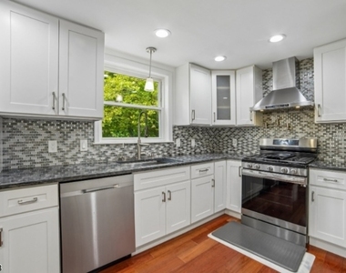 47 W Lawn Rd - Photo Thumbnail 13