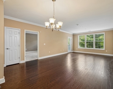 4108 Hoover Ln - Photo Thumbnail 9