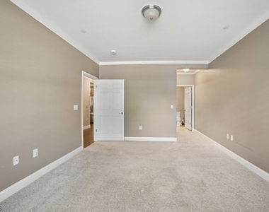 4108 Hoover Ln - Photo Thumbnail 14