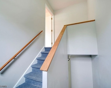 237 N 8th St - Photo Thumbnail 1