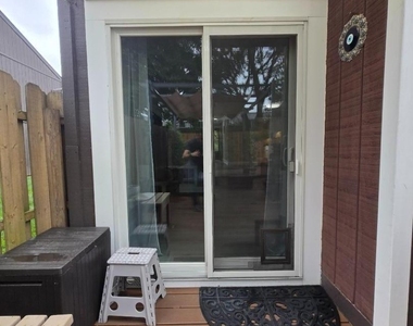 14 Chelsea Way - Photo Thumbnail 46