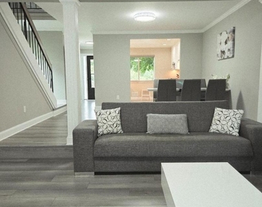 14 Chelsea Way - Photo Thumbnail 13
