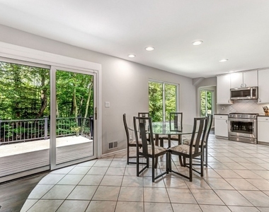 33 Highmount Ave - Photo Thumbnail 11