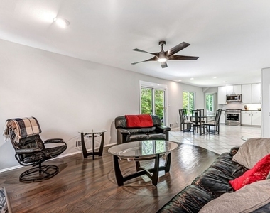 33 Highmount Ave - Photo Thumbnail 13
