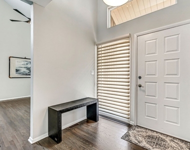 33 Highmount Ave - Photo Thumbnail 1