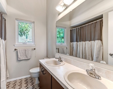 33 Highmount Ave - Photo Thumbnail 21