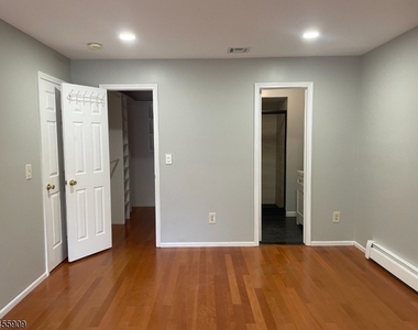 1 Schindler Dr - Photo Thumbnail 6