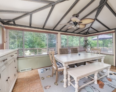 78 Woodlawn Rd - Photo Thumbnail 11