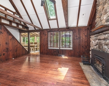 78 Woodlawn Rd - Photo Thumbnail 6