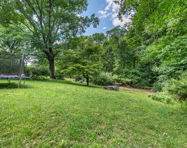 78 Woodlawn Rd - Photo Thumbnail 36