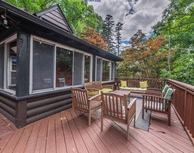 78 Woodlawn Rd - Photo Thumbnail 27