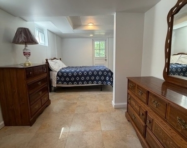 533 Ramapo Valley Rd - Photo Thumbnail 40