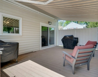 15 Maxine Dr - Photo Thumbnail 19
