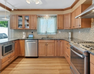 15 Maxine Dr - Photo Thumbnail 10
