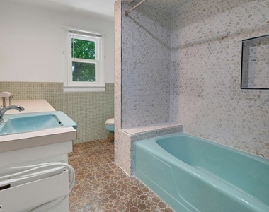 15 Maxine Dr - Photo Thumbnail 15
