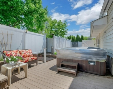 15 Maxine Dr - Photo Thumbnail 20