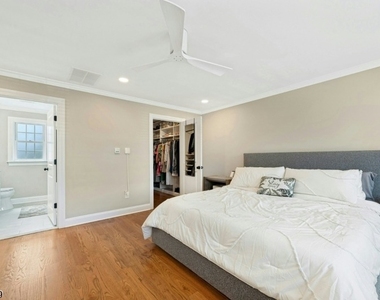 1928 Bartle Ave - Photo Thumbnail 22