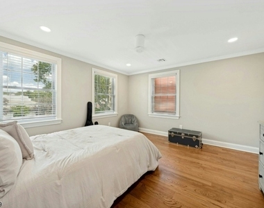 1928 Bartle Ave - Photo Thumbnail 26