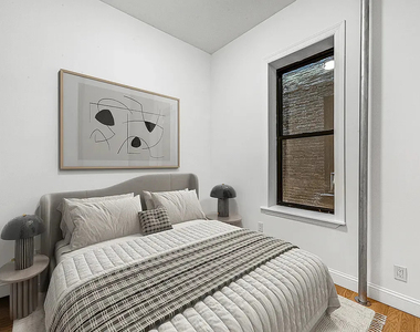 304 East 11th - Photo Thumbnail 4