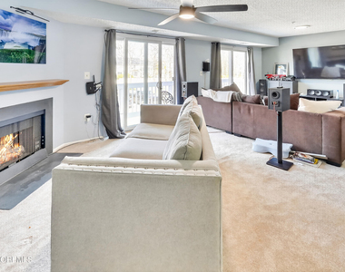 1111 Scarlet Oak Avenue - Photo Thumbnail 4