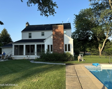 55 Pinewood Avenue - Photo Thumbnail 8