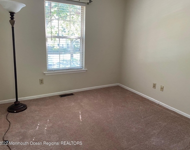 1 Whistler Drive - Photo Thumbnail 17