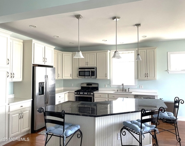 303 Central Avenue Avenue - Photo Thumbnail 2