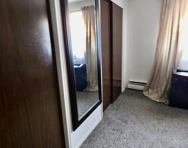 80 Manchester Court - Photo Thumbnail 6