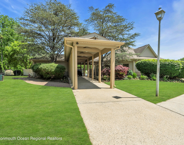 134 Whispering Oaks Way - Photo Thumbnail 34