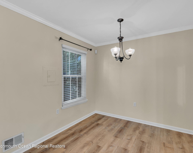 134 Whispering Oaks Way - Photo Thumbnail 6
