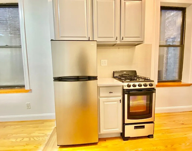 306 East 11th Street - Photo Thumbnail 1
