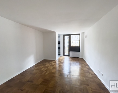 East 35 Street - Photo Thumbnail 1