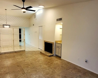 2117 W Missouri Avenue - Photo Thumbnail 1