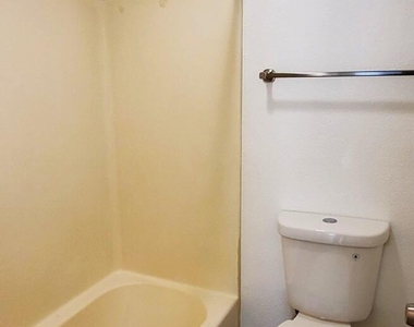 2117 W Missouri Avenue - Photo Thumbnail 18