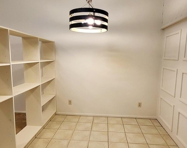 2117 W Missouri Avenue - Photo Thumbnail 5