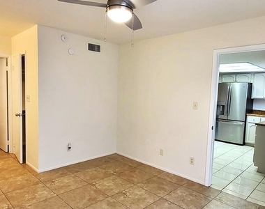 2117 W Missouri Avenue - Photo Thumbnail 16