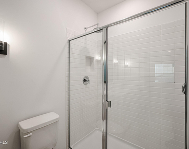 7931 W Frier Drive - Photo Thumbnail 28