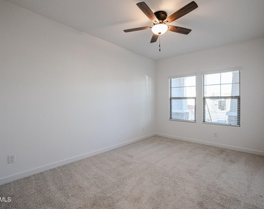 7931 W Frier Drive - Photo Thumbnail 23