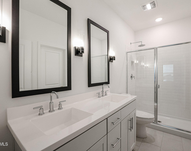 7931 W Frier Drive - Photo Thumbnail 18