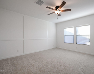 7931 W Frier Drive - Photo Thumbnail 14