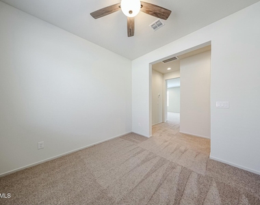 7126 W Bent Tree Drive - Photo Thumbnail 11
