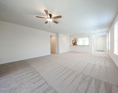 7126 W Bent Tree Drive - Photo Thumbnail 6